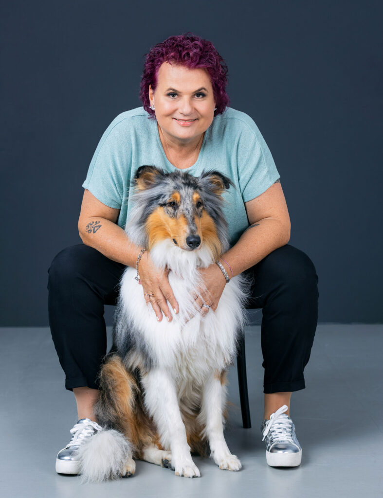 Lena Öllinger mit Hund